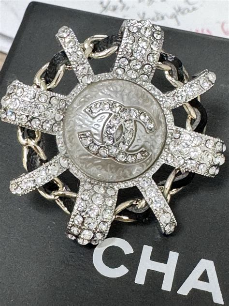 Chanel ring counterfeit